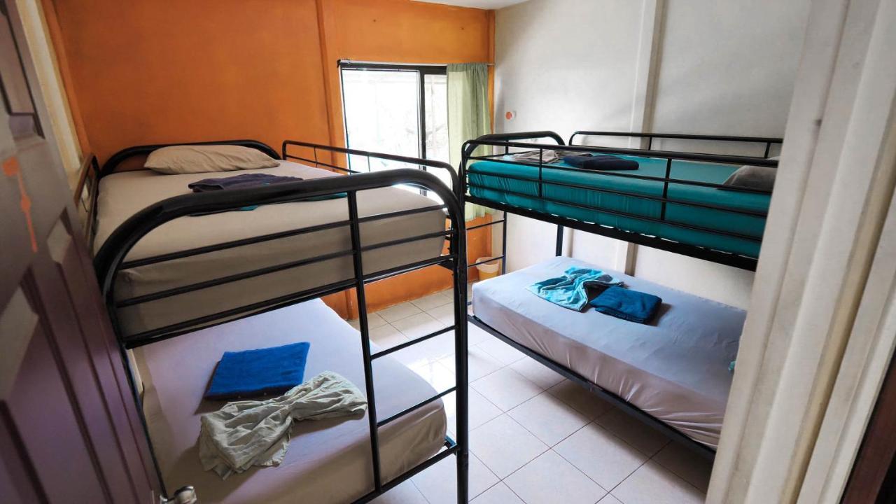 Kalunay Hostel Puerto Viejo de Talamanca Екстер'єр фото