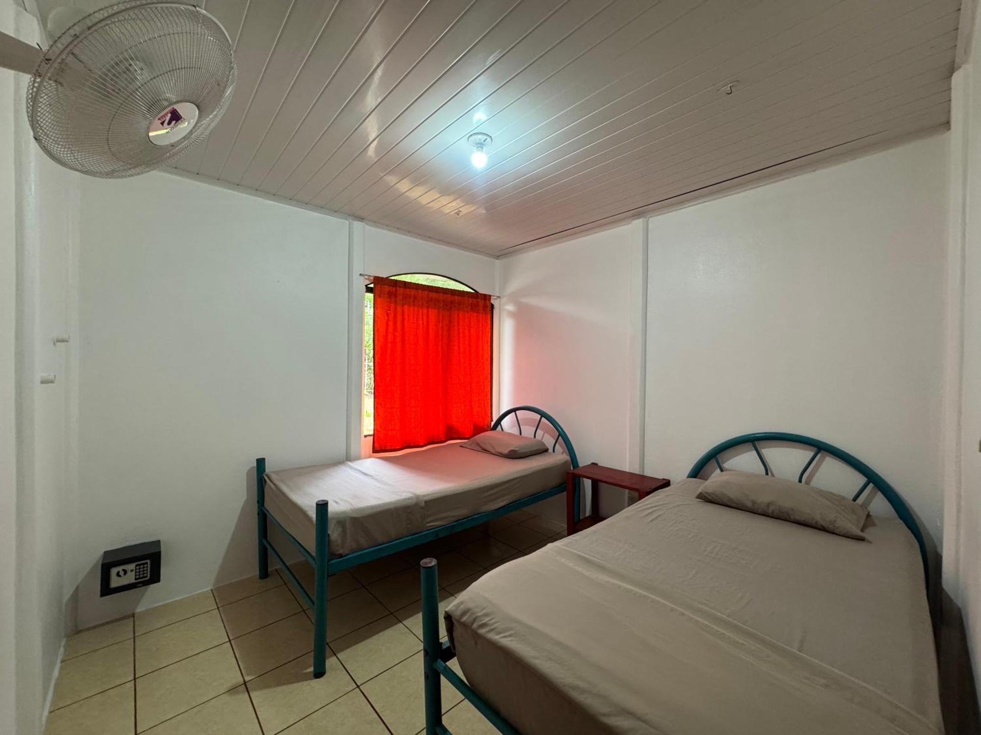 Kalunay Hostel Puerto Viejo de Talamanca Екстер'єр фото