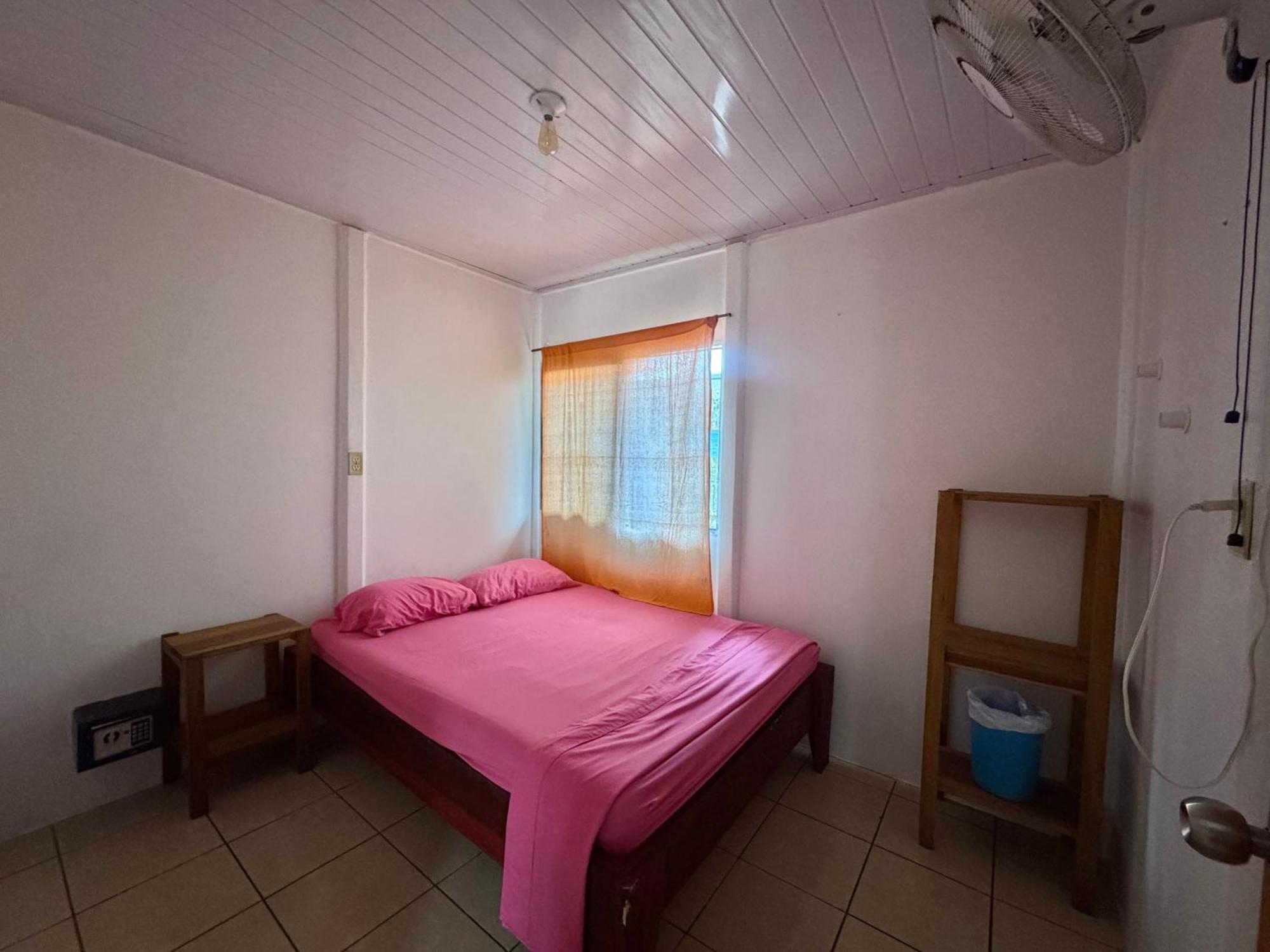 Kalunay Hostel Puerto Viejo de Talamanca Екстер'єр фото