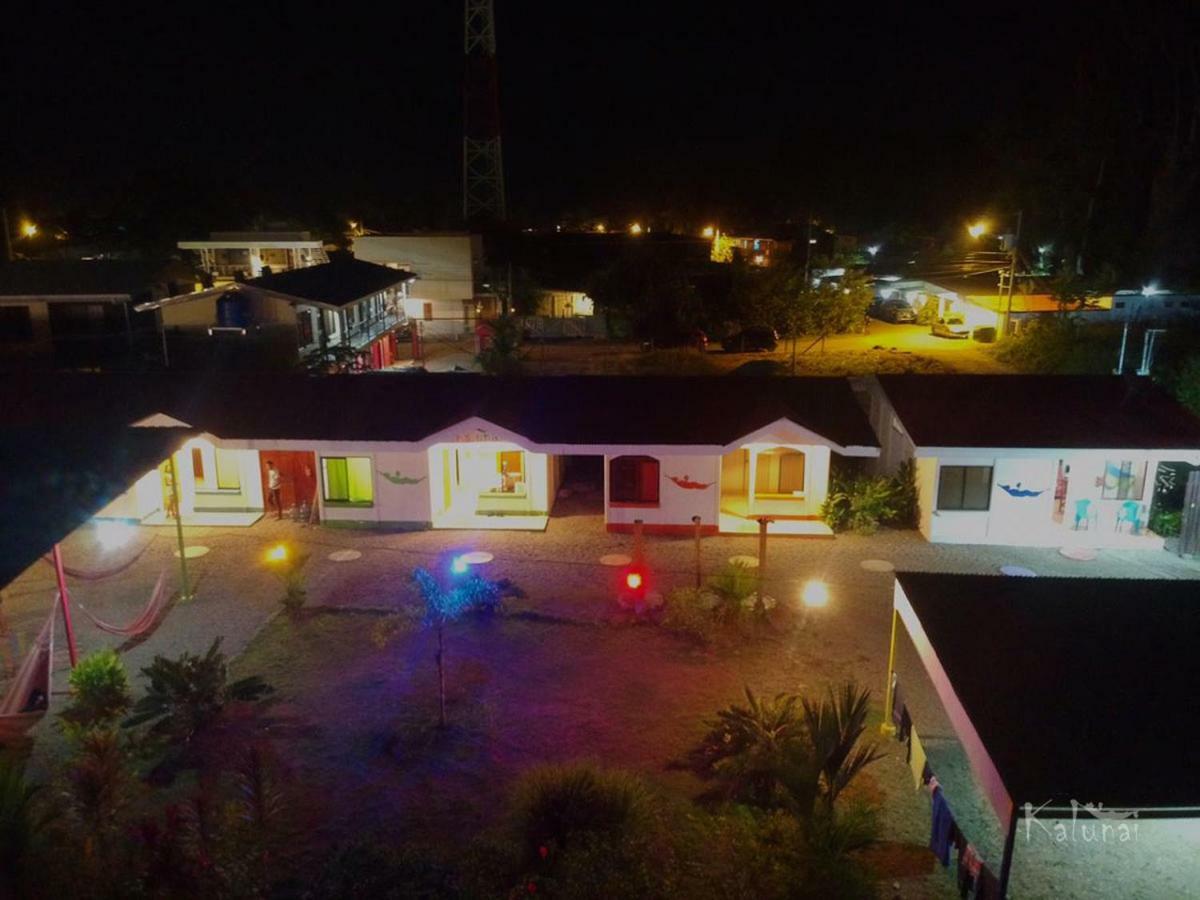 Kalunay Hostel Puerto Viejo de Talamanca Екстер'єр фото